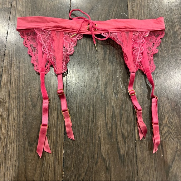 Victoria's Secret Intimates & Sleepwear Buy 2 Get Free Nwt